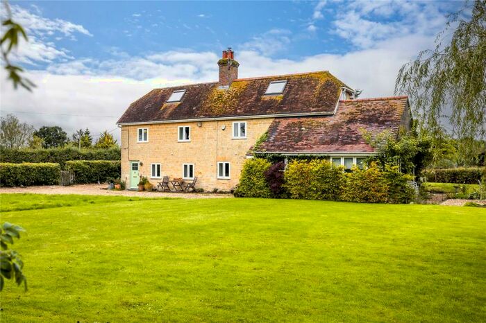 6 Bedroom Detached House For Sale In Moorside, Sturminster Newton, Dorset, DT10