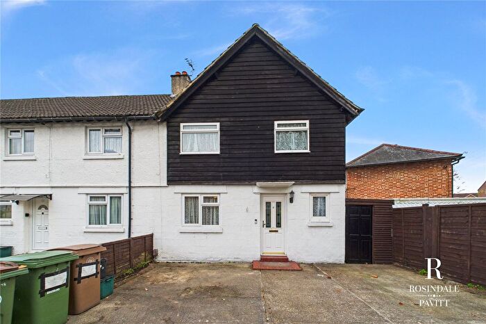 3 Bedroom End Of Terrace House For Sale In Orchard Avenue, Hackbridge, CR4