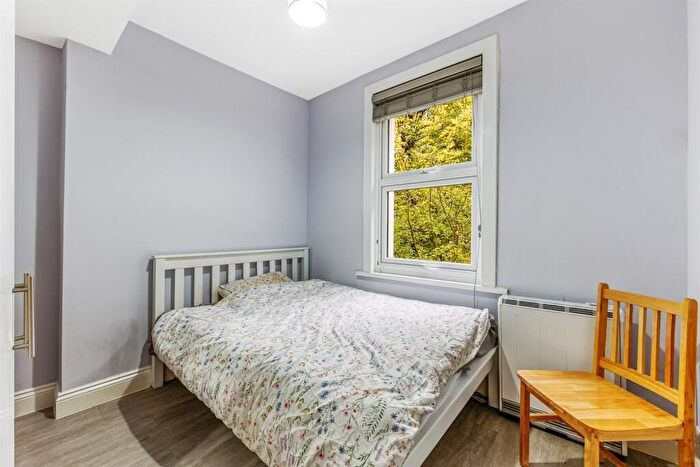 Property To Rent In Warwick Road, Earls Court, SW5