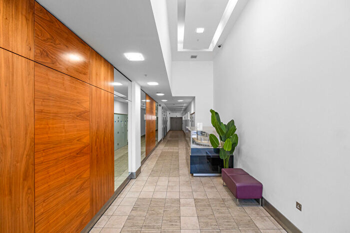 1 Bedroom Apartment For Sale In Hayes Apartments, The Hayes, Cardiff, CF10