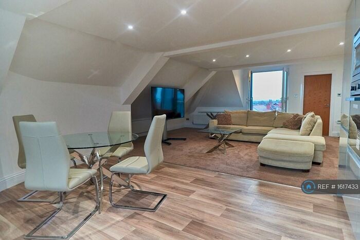 2 Bedroom Penthouse To Rent In Nightingale House, Southport, PR9