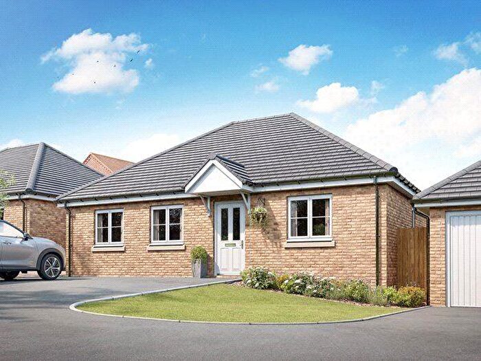 2 Bedroom Bungalow For Sale In Kidby Place, Hadleigh, Ipswich, IP7