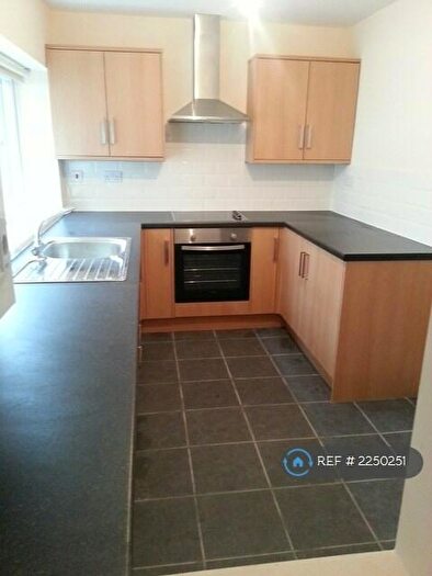 3 Bedroom Terraced House To Rent In Talbot Road, Wrexham, LL13