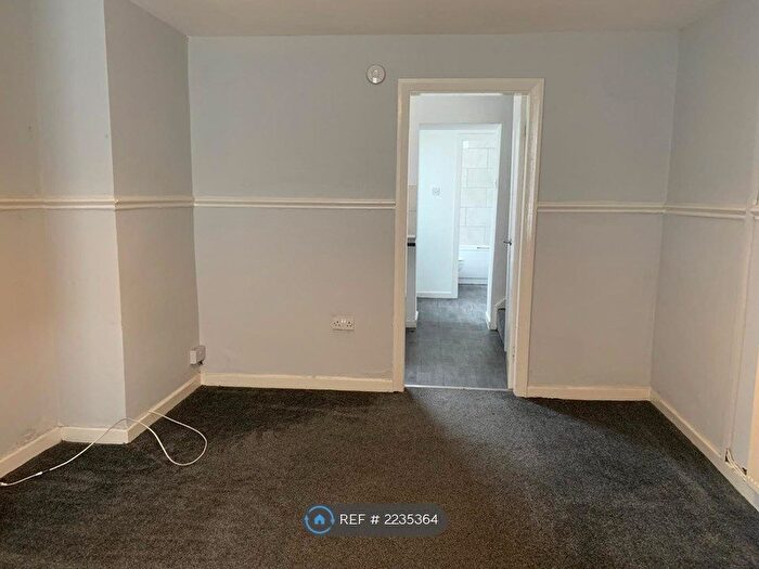 2 Bedroom Terraced House To Rent In Bentinck Place, Birkenhead, CH41