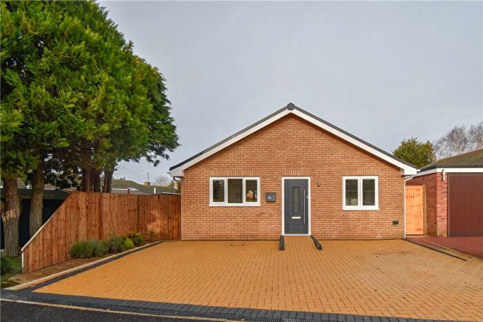 2 Bedroom Bungalow For Sale In Prentice Close, Longstanton, Cambridge, Cambridgeshire, CB24