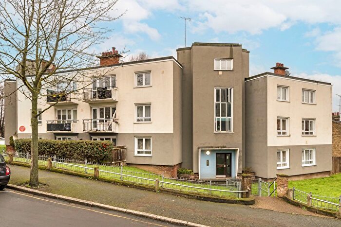 2 Bedroom Flat For Sale In Elliscombe Road, Charlton, London, SE7