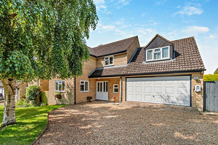 4 Bedroom Detached House For Sale In Dovecote Close, Barrowden, Rutland, LE15