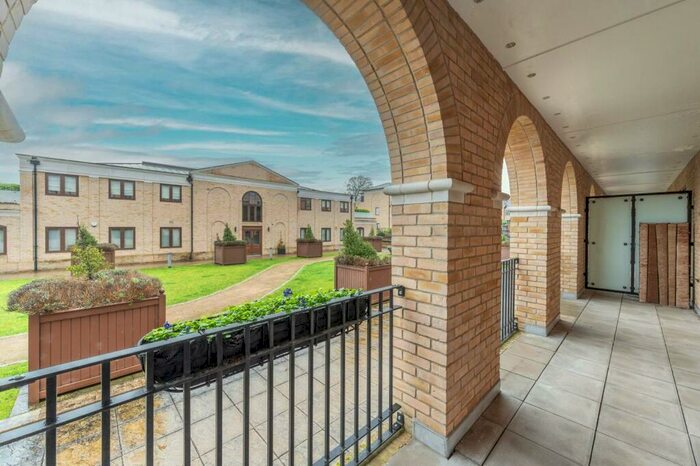 2 Bedroom Flat For Sale In Hampton Road, Stanmore, HA7