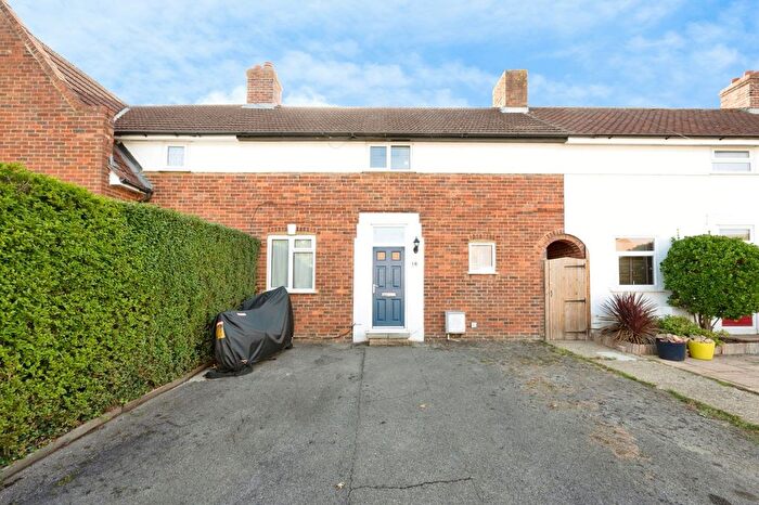 2 Bedroom Terraced House For Sale In Rowden Road, Epsom, Surrey, KT19