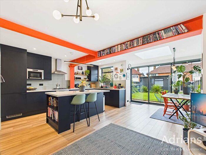 3 Bedroom Semi-Detached House For Sale In Upper Bridge Road, Chelmsford, CM2