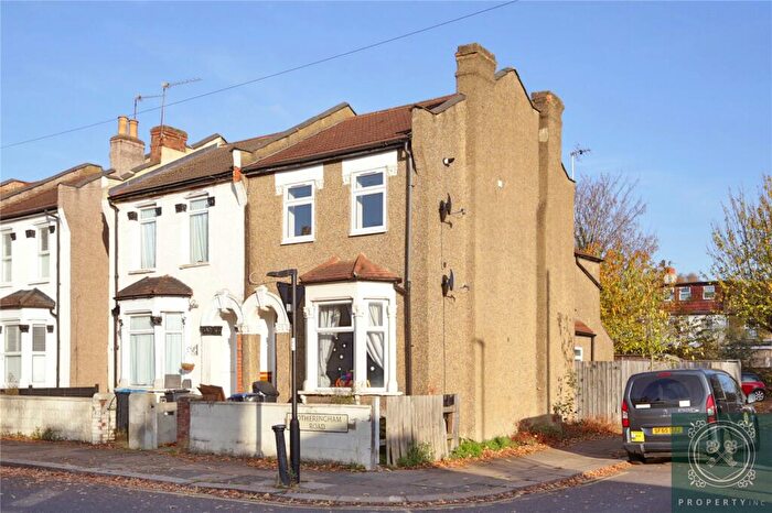2 Bedroom Apartment To Rent In Fotheringham Road, Enfield, EN1