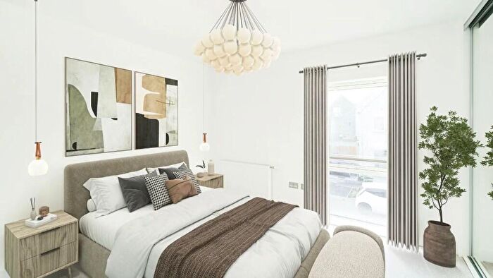 2 Bedroom End Of Terrace House For Sale In Newmarket Road, Cambridge, Cambridgeshire, CB5