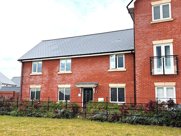 2 Bedroom Maisonette To Rent In Buffs Road, Canterbury, Kent, CT1