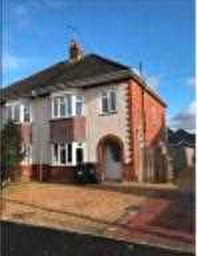 3 Bedroom Detached House For Sale In Castleton Avenue, Kinson, Bournemouth, BH10