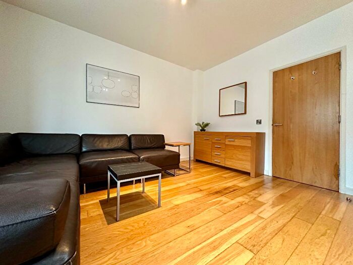 2 Bedroom Flat To Rent In Clock Tower Apartments, Queens Road, Brighton, BN1