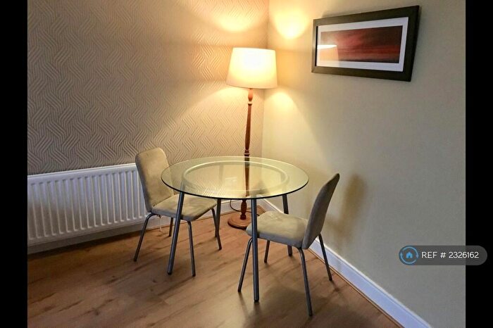 2 Bedroom Flat To Rent In Albert Street, Dundee, DD4