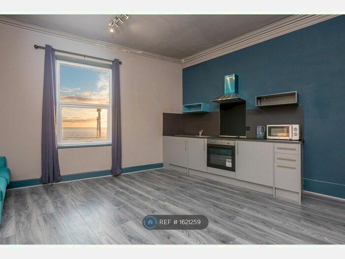 Studio To Rent In Promenade, Blackpool, FY1