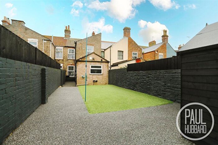 3 Bedroom Terraced House For Sale In Kent Road, Lowestoft, NR32