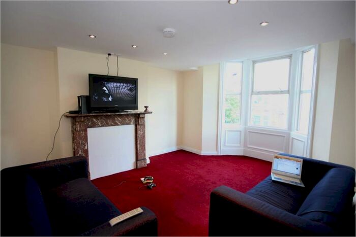 6 Bedroom Maisonette To Rent In Helmsley Road, Sandyford, Newcastle Upon Tyne, NE2