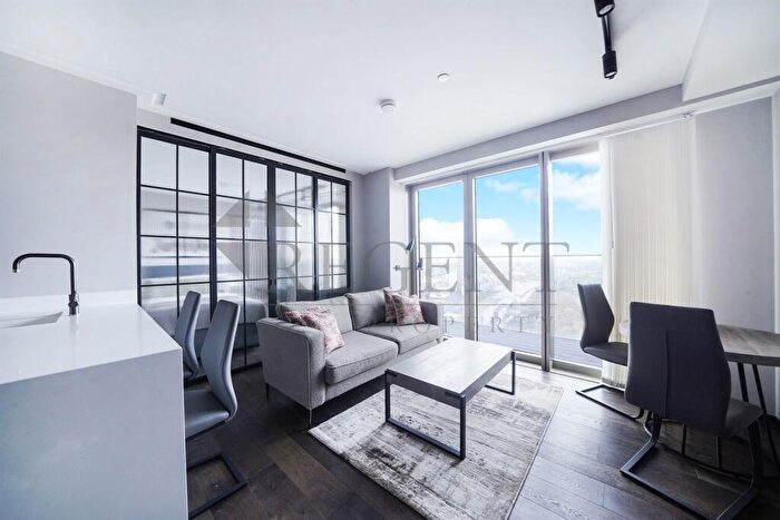 1 Bedroom Apartment To Rent In Stage Apartments, Hewett Street, EC2A