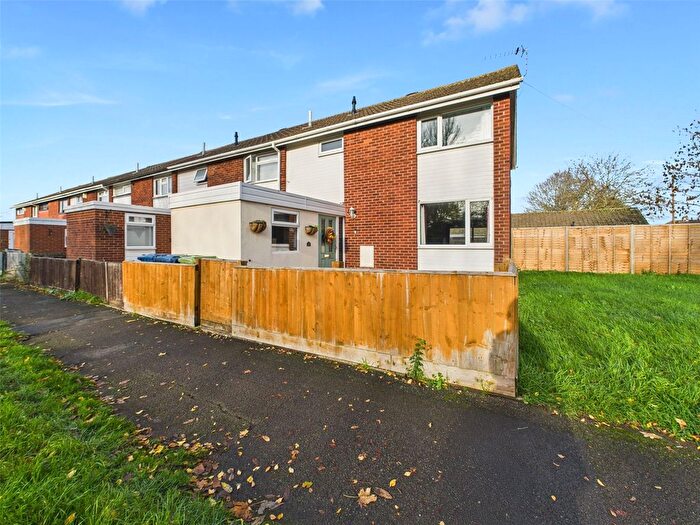 3 Bedroom End Terrace House For Sale In Yew Tree Way, Churchdown, Gloucester, Gloucestershire, GL3