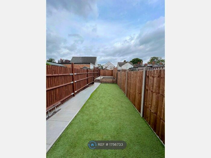 2 Bedroom Terraced House To Rent In Pope Road, Bromley, BR2