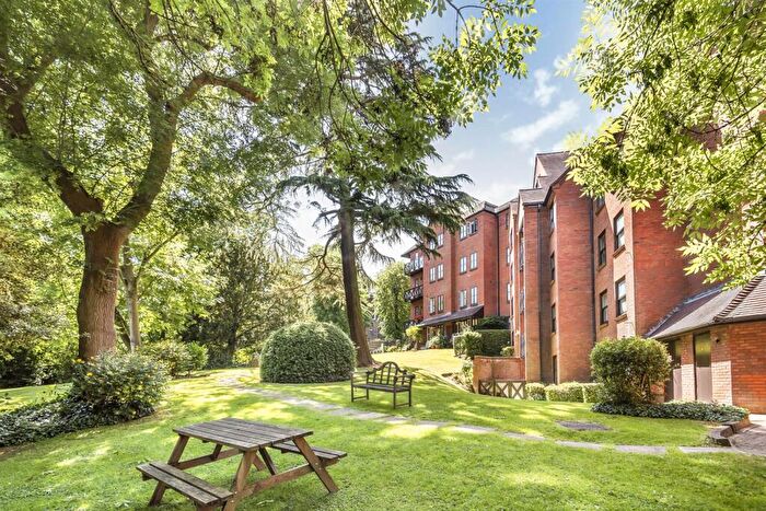 2 Bedroom Flat To Rent In The Garlands, Peterborough Road, Harrow On The Hill, HA1