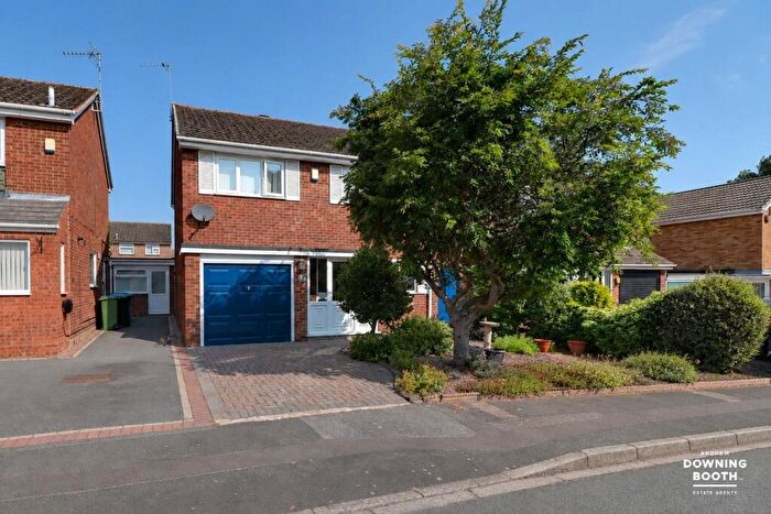 4 Bedroom Detached House For Sale In Belvedere Close, Tamworth, - No Upward Chain, B79