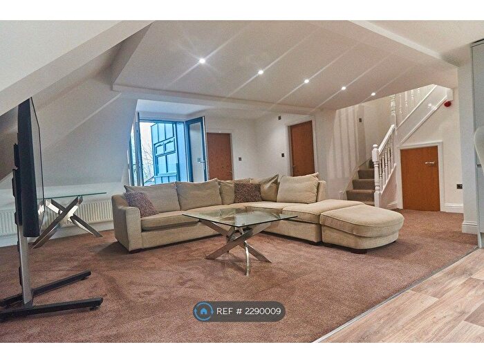 2 Bedroom Flat To Rent In Nightingale House, Southport, PR9