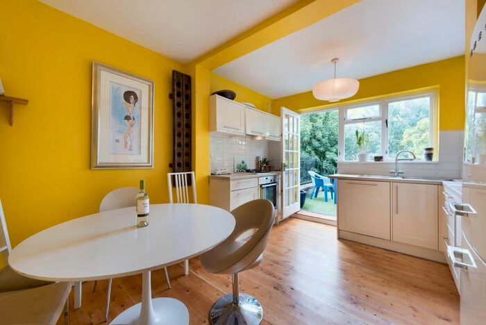 3 Bedroom Maisonette To Rent In Cromwell Grove, London, W6