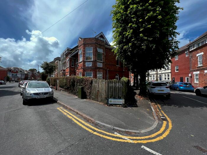 1 Bedroom Flat To Rent In Cecil Road, Bournemouth, BH5
