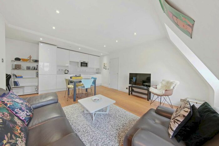 2 Bedroom Flat To Rent In Dufours Place, Soho, W1F