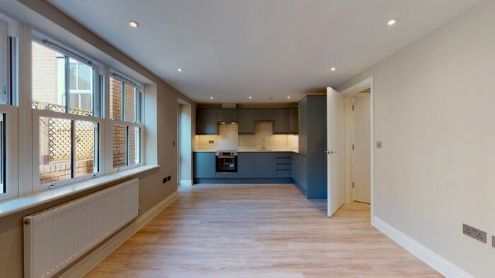 1 Bedroom Flat To Rent In Tithe Lodge, Estcourt Road, Watford, Hertfordshire, WD17