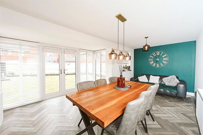 4 Bedroom Detached House For Sale In Birdling Drive, Southport, Merseyside, PR8