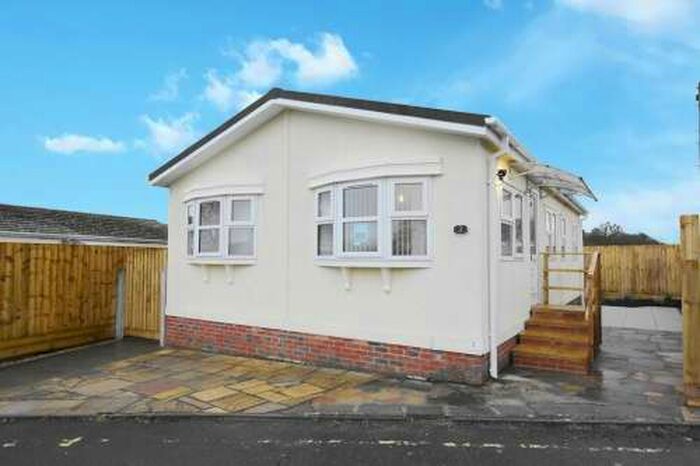 2 Bedroom Park Home Mobile Home For Sale In Lady Bailey Park, Winterborne Whitechurch, Blandford Forum, DT11