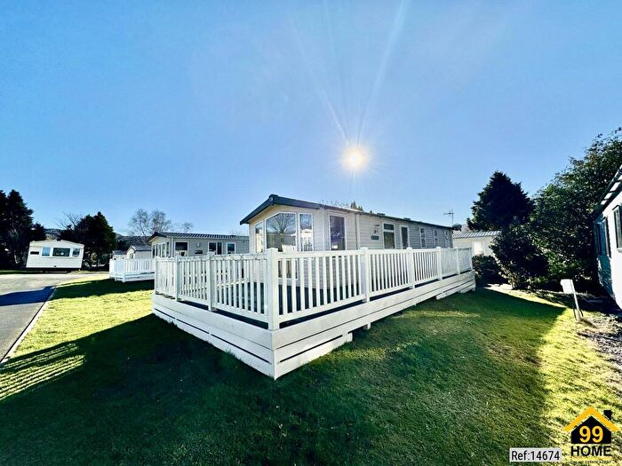 2 Bedroom Park Home For Sale In Star Resort Snowdon View, Llanberis, Gwynedd, LL55