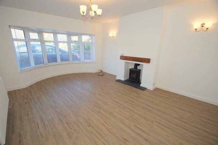 2 Bedroom Semi-Detached Bungalow To Rent In High Moor Crescent, Leeds, LS17
