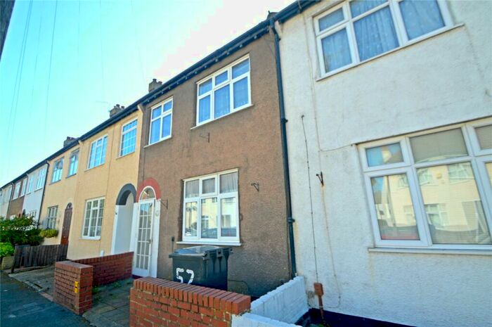 3 Bedroom Terraced House To Rent In Laurier Road, Croydon, CR0