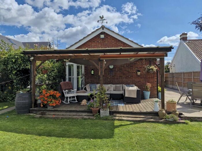 3 Bedroom Detached Bungalow For Sale In Old London Road, Copdock, IP8