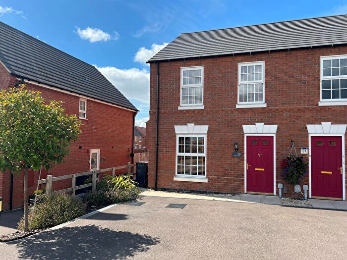 3 Bedroom Semi-Detached House For Sale In Sapphire Street, Irthlingborough, NN9