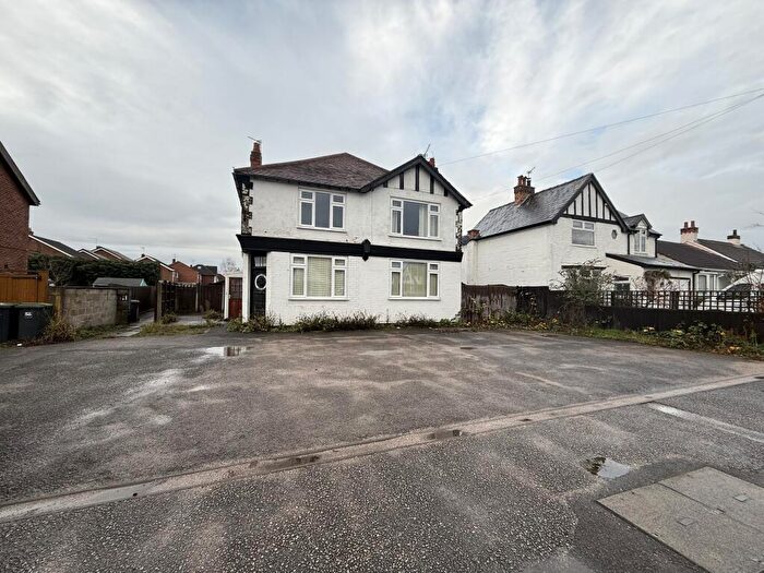 5 Bedroom Detached House For Sale In Attenborough Lane, Beeston, Nottingham, NG9