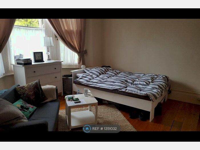 Studio To Rent In Elers Road, Ealing, W13