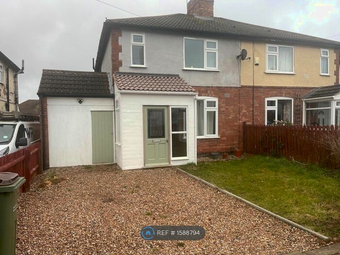 3 Bedroom Semi-Detached House To Rent In Northfield Avenue, Wigston, LE18