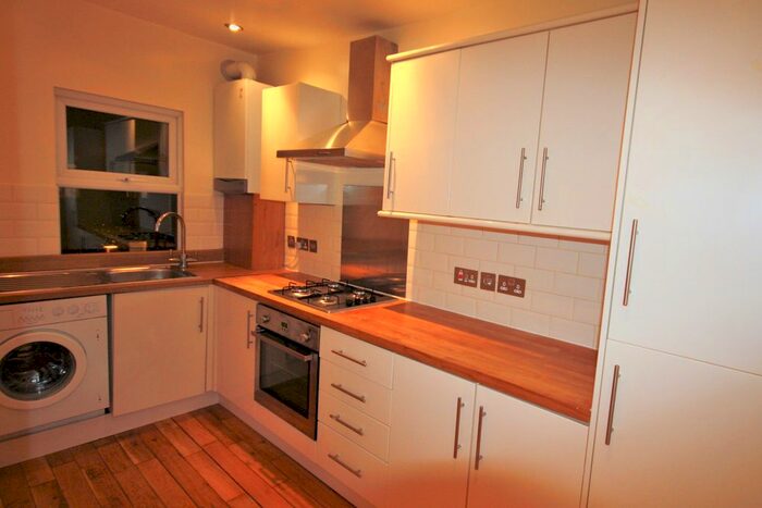 2 Bedroom Flat To Rent In Brailsford Road, Brixton, London, SW2