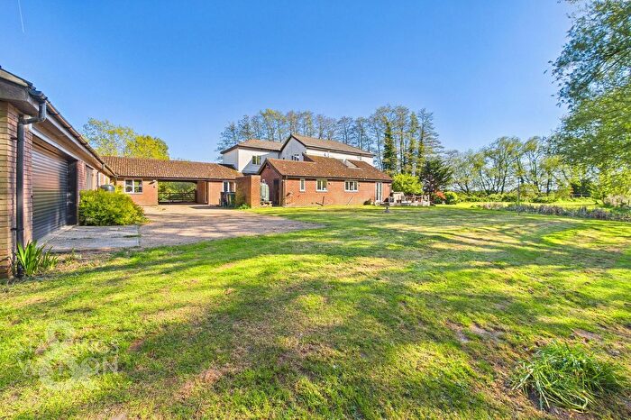 5 Bedroom Detached House For Sale In Marsh Road, The Common, Limpenhoe, Norwich, NR13