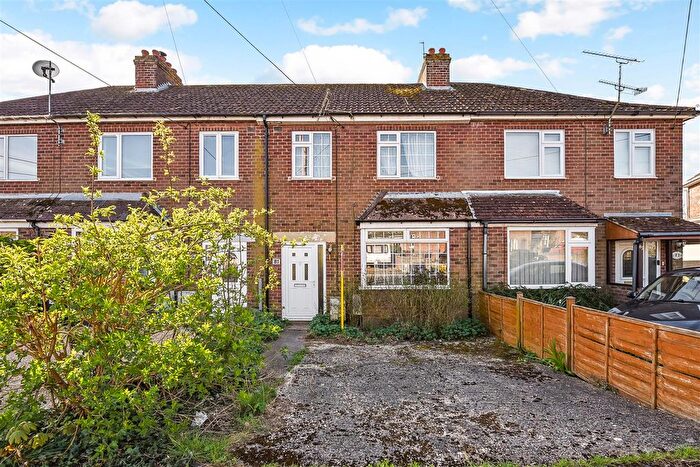 3 Bedroom Property For Sale In The Crescent, Andover, SP10