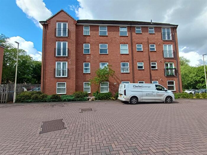 1 Bedroom Apartment For Sale In Brett Young Close, Halesowen, B63