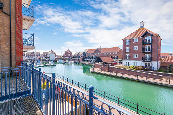 4 Bedroom Town House To Rent In The Piazza, Sovereign Harbour South, Eastbourne, BN23