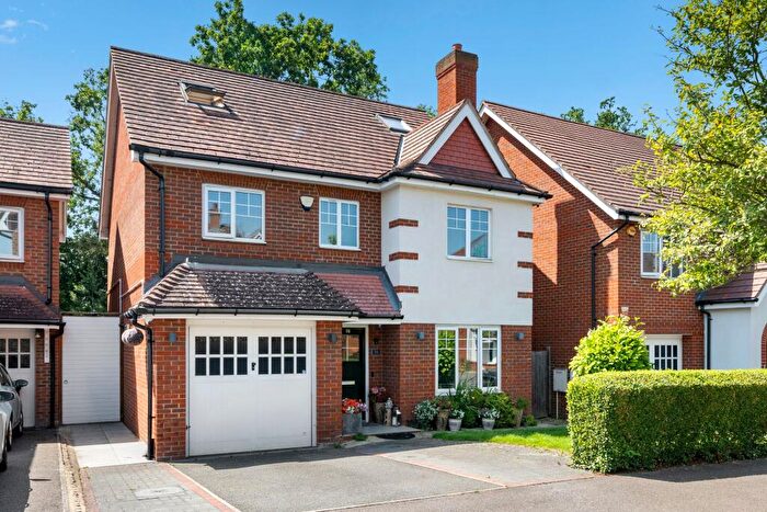 6 Bedroom Detached House For Sale In Hengest Avenue, Hinchley Wood, Esher, KT10