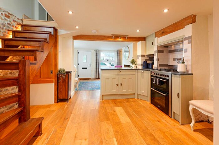 2 Bedroom Terraced House For Sale In Canterbury Road, Etchinghill, CT18